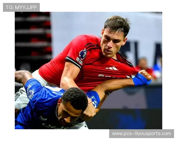 曼联终于踢出团队感，球迷久违地安心了，曼联队的么