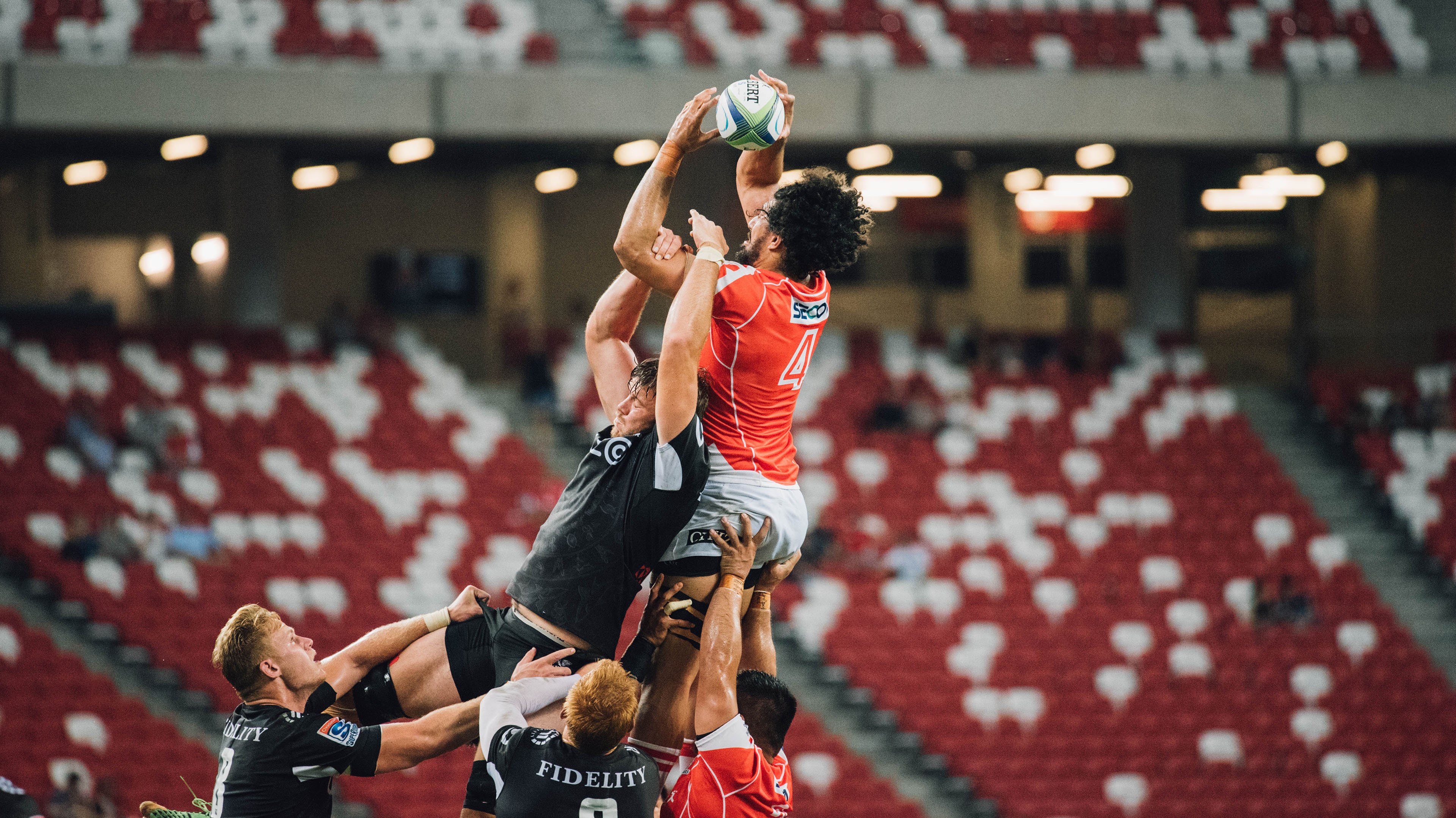 “2025世界游泳锦标赛：谁能突破极限，斩获金牌？”